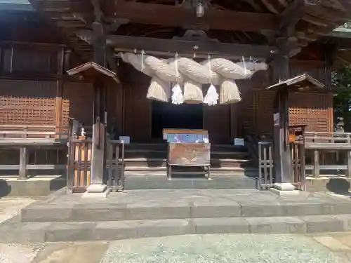 宇美神社の{uncategorized: "未分類", other: "その他", undefined: "問題あり", building: "その他建物", grave: "お墓", sacred_gate: "鳥居", guardian: "狛犬", statue: "像", buddha: "仏像", history: "歴史", nature: "自然", garden: "庭園", animal: "動物", pagoda: "塔", temizu: "手水舎", mountain_gate: "山門・神門", sanctuary: "本殿・本堂", subordinate: "末社・摂社", art: "芸術", scenery: "景色", jizo: "地蔵", ema: "絵馬", goshuin: "御朱印", omikuji: "おみくじ", items: "授与品その他", amulet: "お守り", goshuincho: "御朱印帳", eats: "食事", festival: "お祭り", votive_dance: "神楽", shichigosan: "七五三参", wedding: "結婚式", experience: "体験その他", initially: "初詣", around: "周辺", anti_infection: "感染症対策"}