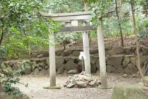 木嶋坐天照御魂神社の鳥居