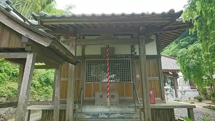 等覚寺の本殿・本堂