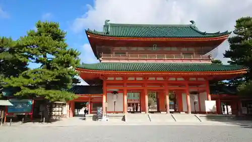 平安神宮の山門