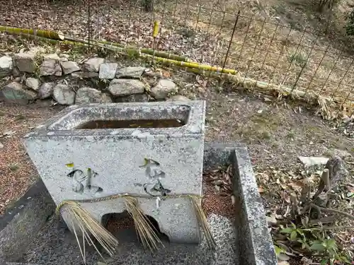 足次神社の手水舎