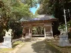 倭文神社の山門