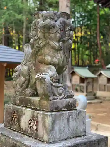 雨引千勝神社の狛犬