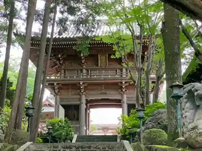 寳光寺　鹿野大佛の山門・神門