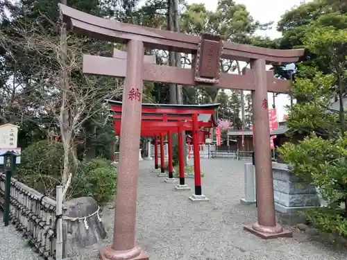 亀ケ池八幡宮の鳥居