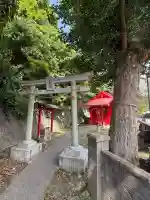 芝守稲荷神社の{uncategorized: "未分類", other: "その他", undefined: "問題あり", building: "その他建物", grave: "お墓", sacred_gate: "鳥居", guardian: "狛犬", statue: "像", buddha: "仏像", history: "歴史", nature: "自然", garden: "庭園", animal: "動物", pagoda: "塔", temizu: "手水舎", mountain_gate: "山門・神門", sanctuary: "本殿・本堂", subordinate: "末社・摂社", art: "芸術", scenery: "景色", jizo: "地蔵", ema: "絵馬", goshuin: "御朱印", omikuji: "おみくじ", items: "授与品その他", amulet: "お守り", goshuincho: "御朱印帳", eats: "食事", festival: "お祭り", votive_dance: "神楽", shichigosan: "七五三参", wedding: "結婚式", experience: "体験その他", initially: "初詣", around: "周辺", anti_infection: "感染症対策"}