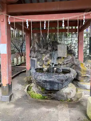 小国両神社の手水