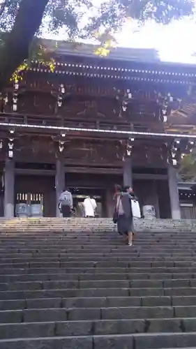 伊奈波神社の山門