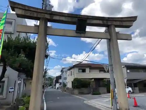 木嶋坐天照御魂神社の鳥居