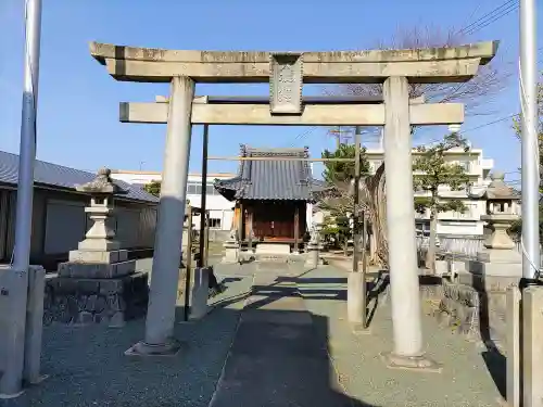 八柱神社（旭町）の鳥居