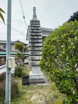 厳浄寺の{uncategorized: "未分類", other: "その他", undefined: "問題あり", building: "その他建物", grave: "お墓", sacred_gate: "鳥居", guardian: "狛犬", statue: "像", buddha: "仏像", history: "歴史", nature: "自然", garden: "庭園", animal: "動物", pagoda: "塔", temizu: "手水舎", mountain_gate: "山門・神門", sanctuary: "本殿・本堂", subordinate: "末社・摂社", art: "芸術", scenery: "景色", jizo: "地蔵", ema: "絵馬", goshuin: "御朱印", omikuji: "おみくじ", items: "授与品その他", amulet: "お守り", goshuincho: "御朱印帳", eats: "食事", festival: "お祭り", votive_dance: "神楽", shichigosan: "七五三参", wedding: "結婚式", experience: "体験その他", initially: "初詣", around: "周辺", anti_infection: "感染症対策"}