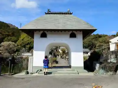 童学寺の山門・神門