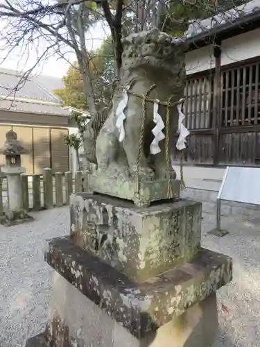 久米御縣神社の狛犬