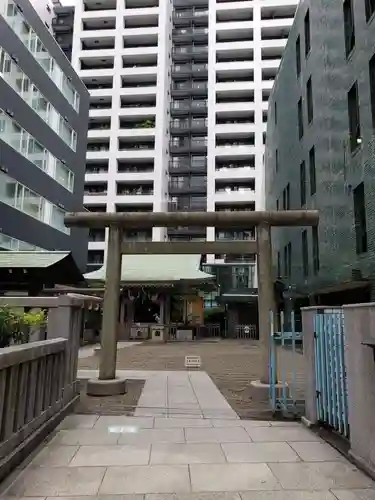 宮益御嶽神社の鳥居