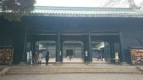 湯島聖堂の山門・神門