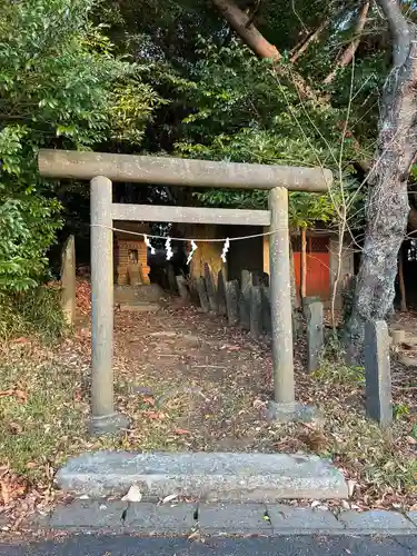 鳥屋神社の鳥居