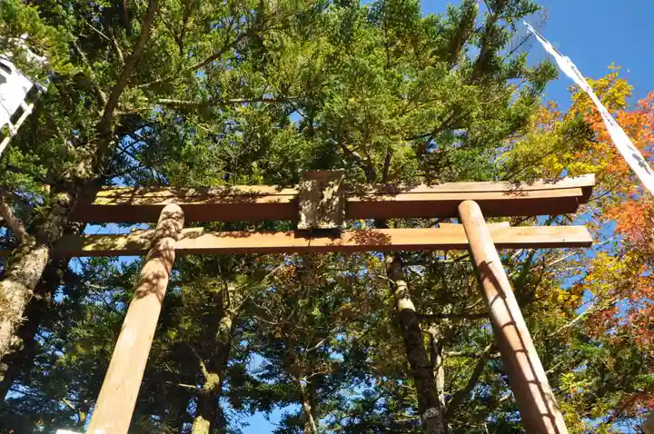 石鎚神社 土小屋遥拝殿の鳥居