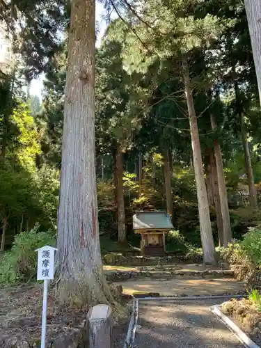 長瀧寺の末社