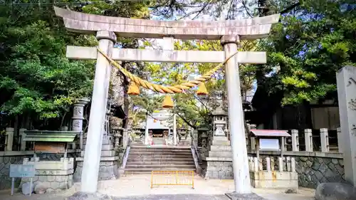 八柱神社の鳥居