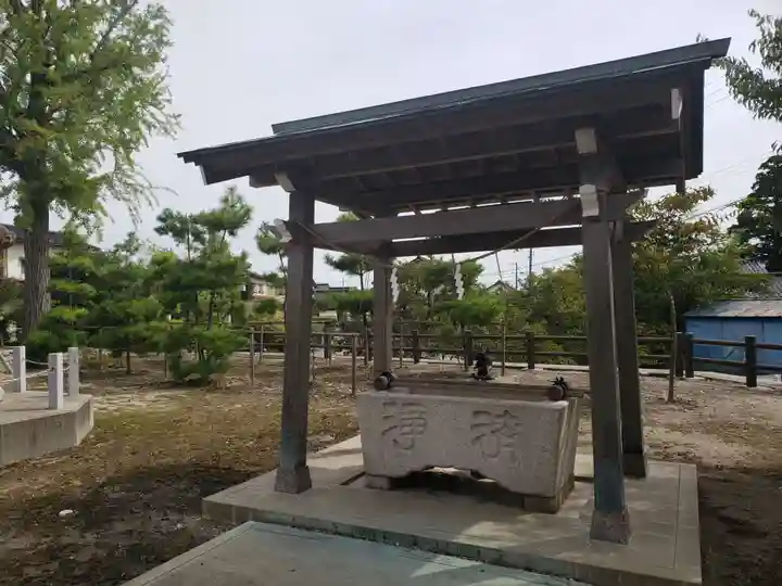 島八幡社の手水舎