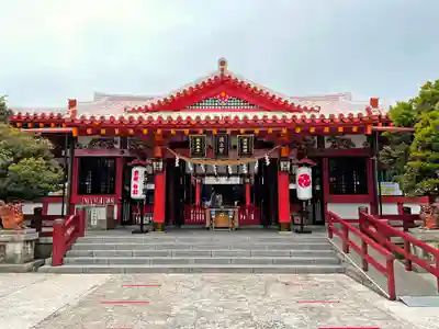 波上宮の本殿・本堂