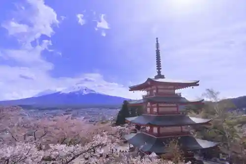 新倉富士浅間神社の建物その他