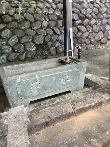 岐阜稲荷山本社の手水舎