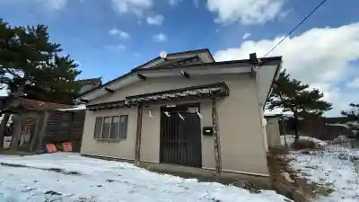 厳島神社の{uncategorized: "未分類", other: "その他", undefined: "問題あり", building: "その他建物", grave: "お墓", sacred_gate: "鳥居", guardian: "狛犬", statue: "像", buddha: "仏像", history: "歴史", nature: "自然", garden: "庭園", animal: "動物", pagoda: "塔", temizu: "手水舎", mountain_gate: "山門・神門", sanctuary: "本殿・本堂", subordinate: "末社・摂社", art: "芸術", scenery: "景色", jizo: "地蔵", ema: "絵馬", goshuin: "御朱印", omikuji: "おみくじ", items: "授与品その他", amulet: "お守り", goshuincho: "御朱印帳", eats: "食事", festival: "お祭り", votive_dance: "神楽", shichigosan: "七五三参", wedding: "結婚式", experience: "体験その他", initially: "初詣", around: "周辺", anti_infection: "感染症対策"}