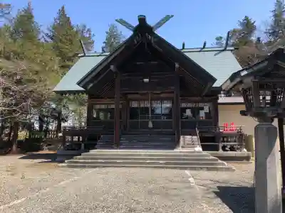 栗沢神社の{uncategorized: "未分類", other: "その他", undefined: "問題あり", building: "その他建物", grave: "お墓", sacred_gate: "鳥居", guardian: "狛犬", statue: "像", buddha: "仏像", history: "歴史", nature: "自然", garden: "庭園", animal: "動物", pagoda: "塔", temizu: "手水舎", mountain_gate: "山門・神門", sanctuary: "本殿・本堂", subordinate: "末社・摂社", art: "芸術", scenery: "景色", jizo: "地蔵", ema: "絵馬", goshuin: "御朱印", omikuji: "おみくじ", items: "授与品その他", amulet: "お守り", goshuincho: "御朱印帳", eats: "食事", festival: "お祭り", votive_dance: "神楽", shichigosan: "七五三参", wedding: "結婚式", experience: "体験その他", initially: "初詣", around: "周辺", anti_infection: "感染症対策"}