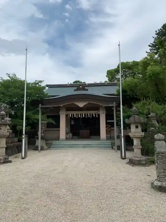 高山神社の本殿・本堂