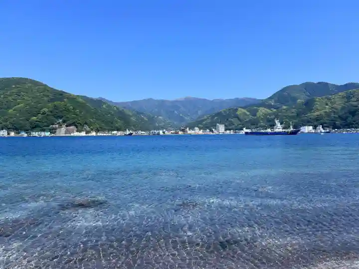 諸口神社の{uncategorized: "未分類", other: "その他", undefined: "問題あり", building: "その他建物", grave: "お墓", sacred_gate: "鳥居", guardian: "狛犬", statue: "像", buddha: "仏像", history: "歴史", nature: "自然", garden: "庭園", animal: "動物", pagoda: "塔", temizu: "手水舎", mountain_gate: "山門・神門", sanctuary: "本殿・本堂", subordinate: "末社・摂社", art: "芸術", scenery: "景色", jizo: "地蔵", ema: "絵馬", goshuin: "御朱印", omikuji: "おみくじ", items: "授与品その他", amulet: "お守り", goshuincho: "御朱印帳", eats: "食事", festival: "お祭り", votive_dance: "神楽", shichigosan: "七五三参", wedding: "結婚式", experience: "体験その他", initially: "初詣", around: "周辺", anti_infection: "感染症対策"}