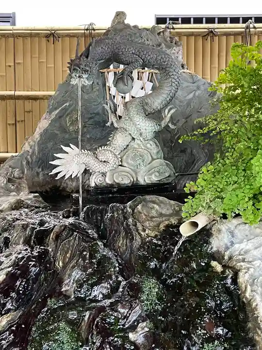 馬橋稲荷神社の手水舎