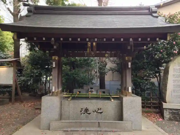王子神社の手水舎