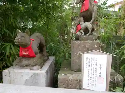白笹稲荷神社の狛犬
