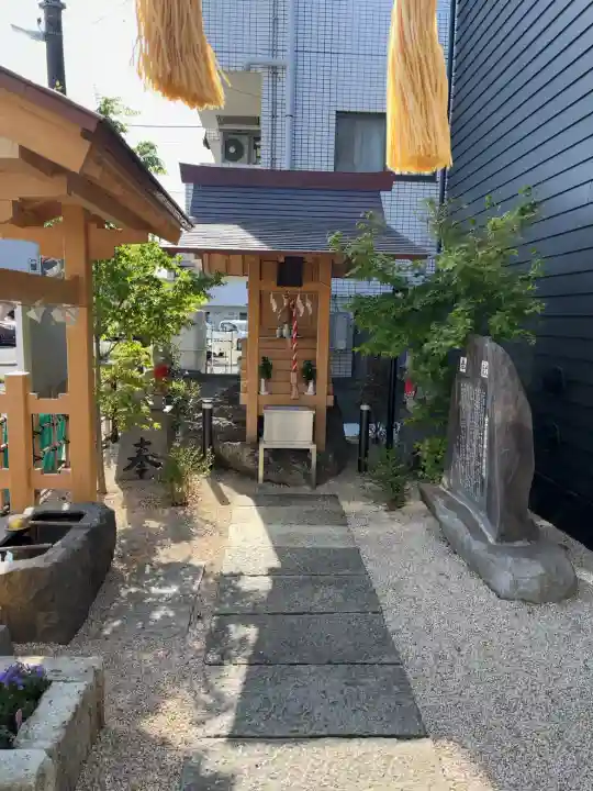 山蒼稲荷神社の{uncategorized: "未分類", other: "その他", undefined: "問題あり", building: "その他建物", grave: "お墓", sacred_gate: "鳥居", guardian: "狛犬", statue: "像", buddha: "仏像", history: "歴史", nature: "自然", garden: "庭園", animal: "動物", pagoda: "塔", temizu: "手水舎", mountain_gate: "山門・神門", sanctuary: "本殿・本堂", subordinate: "末社・摂社", art: "芸術", scenery: "景色", jizo: "地蔵", ema: "絵馬", goshuin: "御朱印", omikuji: "おみくじ", items: "授与品その他", amulet: "お守り", goshuincho: "御朱印帳", eats: "食事", festival: "お祭り", votive_dance: "神楽", shichigosan: "七五三参", wedding: "結婚式", experience: "体験その他", initially: "初詣", around: "周辺", anti_infection: "感染症対策"}