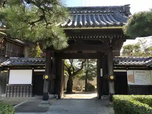 樹敬寺の山門