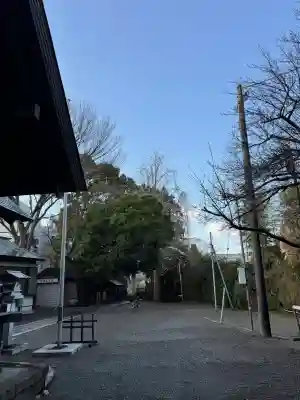 日吉神社の{uncategorized: "未分類", other: "その他", undefined: "問題あり", building: "その他建物", grave: "お墓", sacred_gate: "鳥居", guardian: "狛犬", statue: "像", buddha: "仏像", history: "歴史", nature: "自然", garden: "庭園", animal: "動物", pagoda: "塔", temizu: "手水舎", mountain_gate: "山門・神門", sanctuary: "本殿・本堂", subordinate: "末社・摂社", art: "芸術", scenery: "景色", jizo: "地蔵", ema: "絵馬", goshuin: "御朱印", omikuji: "おみくじ", items: "授与品その他", amulet: "お守り", goshuincho: "御朱印帳", eats: "食事", festival: "お祭り", votive_dance: "神楽", shichigosan: "七五三参", wedding: "結婚式", experience: "体験その他", initially: "初詣", around: "周辺", anti_infection: "感染症対策"}