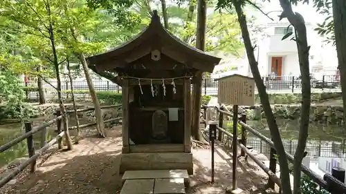 いの池弁天社の本殿・本堂