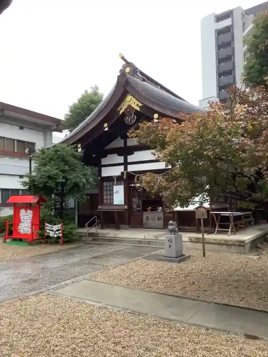 三輪神社の本殿・本堂