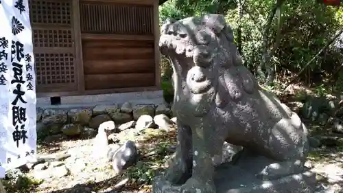 羽豆神社の狛犬