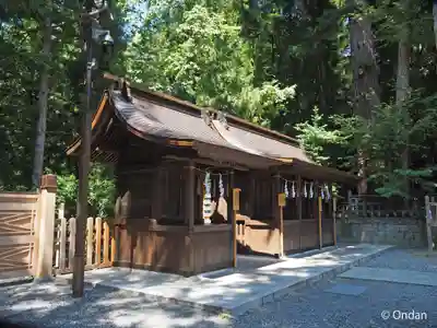 諏訪大社下社秋宮(長野県)