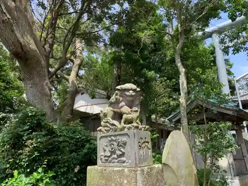 子安神社の狛犬