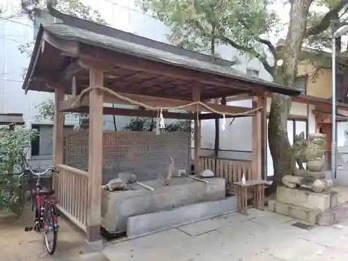 空鞘稲生神社の手水舎