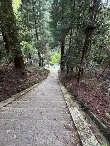 飛鳥川上坐宇須多岐比売命神社の{uncategorized: "未分類", other: "その他", undefined: "問題あり", building: "その他建物", grave: "お墓", sacred_gate: "鳥居", guardian: "狛犬", statue: "像", buddha: "仏像", history: "歴史", nature: "自然", garden: "庭園", animal: "動物", pagoda: "塔", temizu: "手水舎", mountain_gate: "山門・神門", sanctuary: "本殿・本堂", subordinate: "末社・摂社", art: "芸術", scenery: "景色", jizo: "地蔵", ema: "絵馬", goshuin: "御朱印", omikuji: "おみくじ", items: "授与品その他", amulet: "お守り", goshuincho: "御朱印帳", eats: "食事", festival: "お祭り", votive_dance: "神楽", shichigosan: "七五三参", wedding: "結婚式", experience: "体験その他", initially: "初詣", around: "周辺", anti_infection: "感染症対策"}