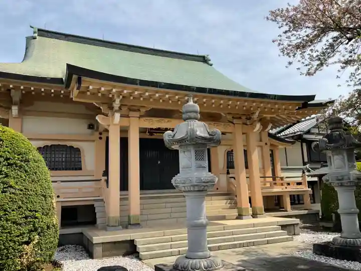 定方寺の本殿・本堂