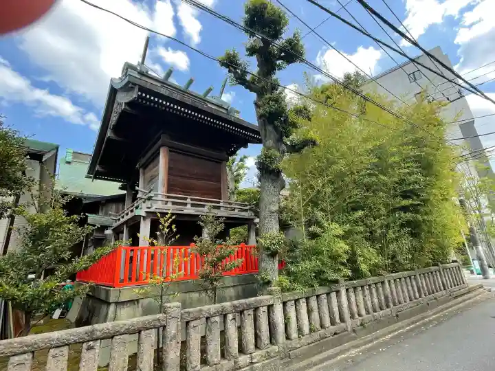 久富稲荷神社の{uncategorized: "未分類", other: "その他", undefined: "問題あり", building: "その他建物", grave: "お墓", sacred_gate: "鳥居", guardian: "狛犬", statue: "像", buddha: "仏像", history: "歴史", nature: "自然", garden: "庭園", animal: "動物", pagoda: "塔", temizu: "手水舎", mountain_gate: "山門・神門", sanctuary: "本殿・本堂", subordinate: "末社・摂社", art: "芸術", scenery: "景色", jizo: "地蔵", ema: "絵馬", goshuin: "御朱印", omikuji: "おみくじ", items: "授与品その他", amulet: "お守り", goshuincho: "御朱印帳", eats: "食事", festival: "お祭り", votive_dance: "神楽", shichigosan: "七五三参", wedding: "結婚式", experience: "体験その他", initially: "初詣", around: "周辺", anti_infection: "感染症対策"}