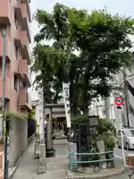 榎大六天神の鳥居