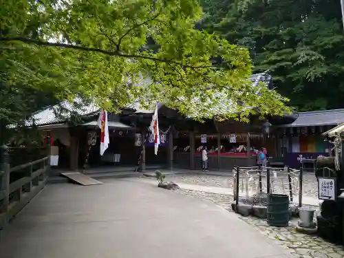 安養寺（立木観音）の本殿