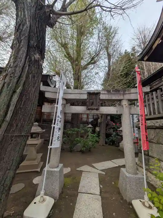 飛木稲荷神社の末社・摂社