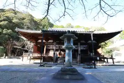 霊山寺の本殿・本堂